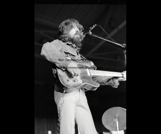 Clarence-White-The-Byrds-1972-4