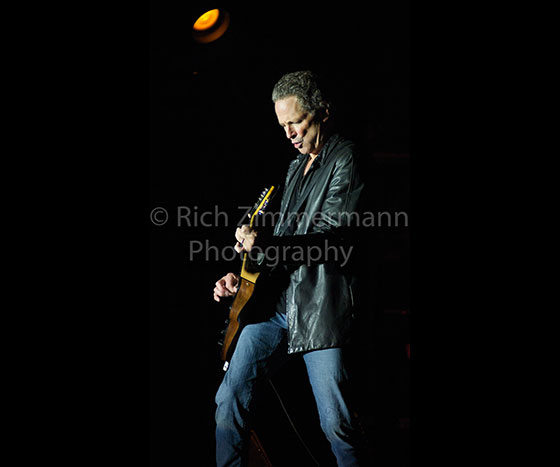 Lindsey Buckingham 2007 122007 06 3012 of 29