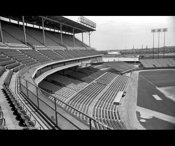 Milwaukee County Stadium (MW-21, P327424) - Stadium Postcards