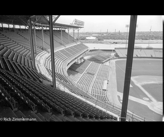 Milwaukee County Stadium (MW-21, P327424) - Stadium Postcards