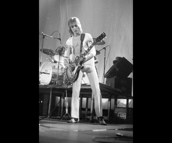 Mick-Ronson-1975-3