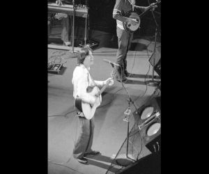 Jackson Browne, at Milwaukee&#039;s Performing Arts Center on May 10, 1975.